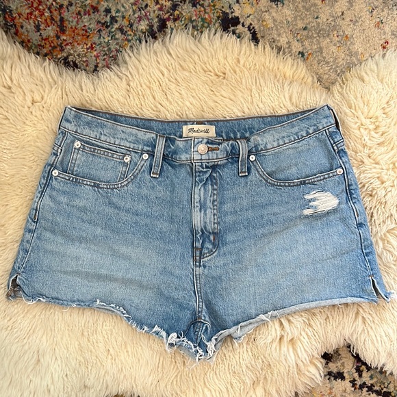 Madewell Relaxed Denim Shorts - Picture 2 of 8